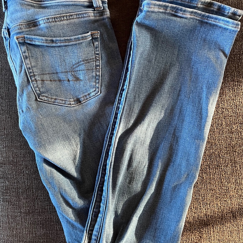 American Eagle, 000 short, medium light wash.